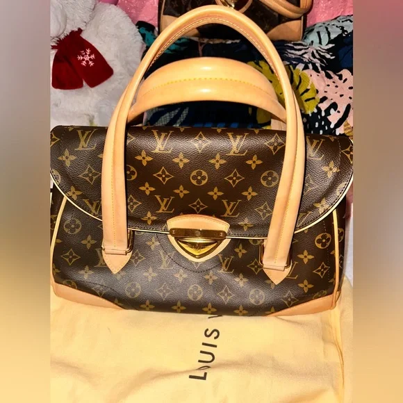 Authentic Louis Vuitton Monogram Beverly GM Bag - Picture 9 of 17